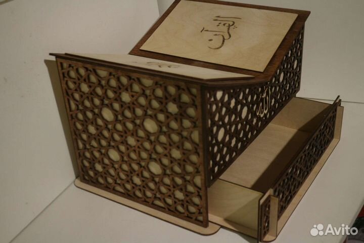 Подставка под Коран