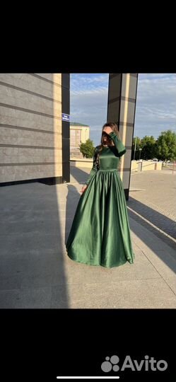 Вечернее платье