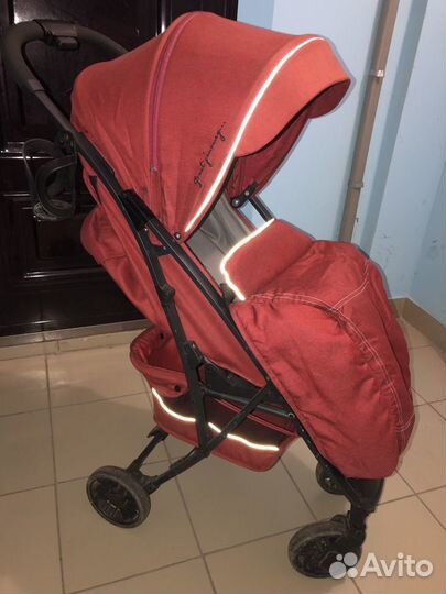 Коляска прогулочная