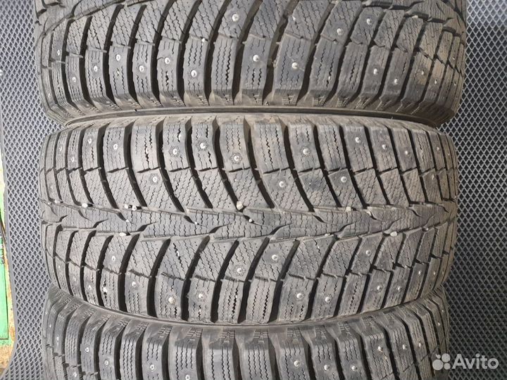 Laufenn I Fit Ice LW 71 235/55 R17