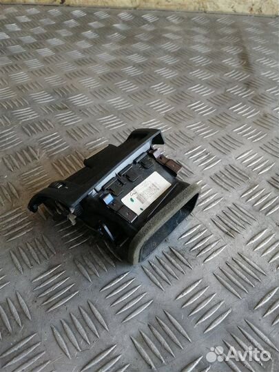 Дефлектор воздушный передний левый Bmw X3 F25