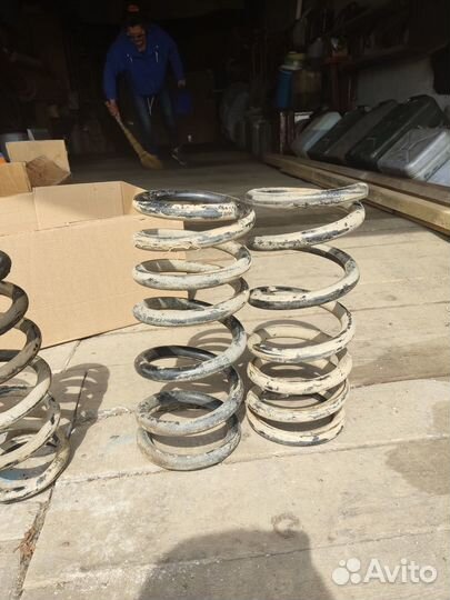 Пружины на Паджеро -4