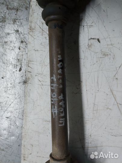 Привод передний левый Skoda Octavia