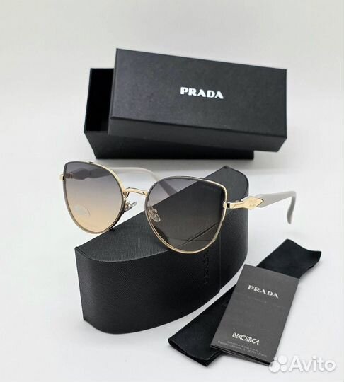 Солнцезащитные очки женские Prada