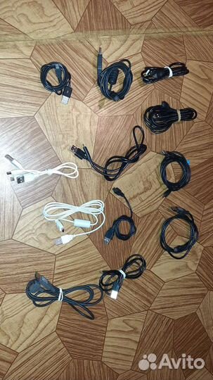 Зарядное устройство для телефонов и другие