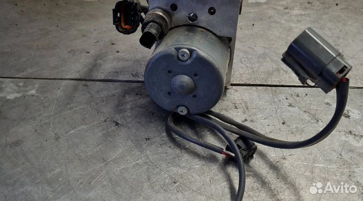 Блок абс, 51000040220 Infiniti I30 1996-1999 года