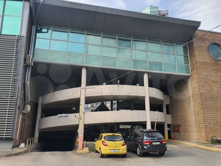 Машиноместо, 16 м²