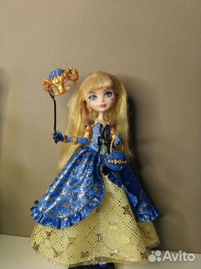 Ever After High Блонди Локс - День коронации