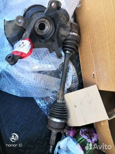 Кулак поворотный, привод в сборе левый хендай соля