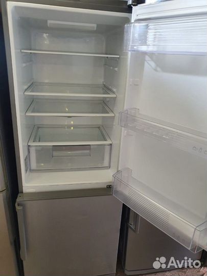 Классный Холодильник LG.Корея