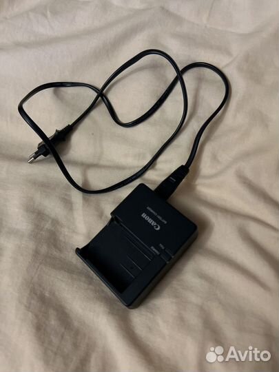 Зеркальный фотоаппарат canon EOS 600D