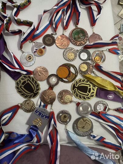 Медали баскетбольные