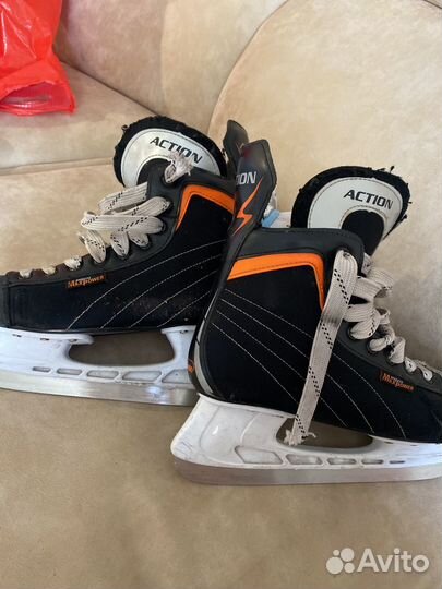 Коньки хоккейные