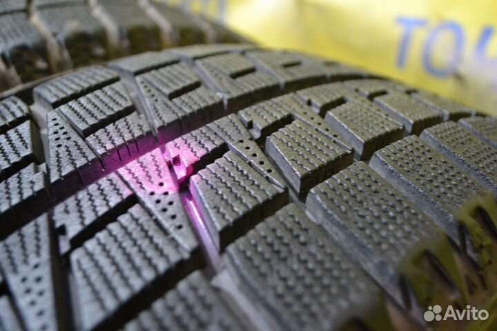 Bridgestone Blizzak Revo2 215/60 R17