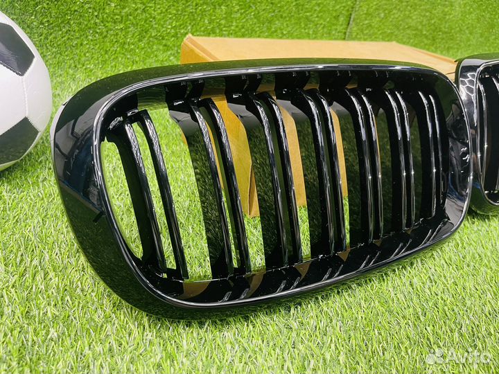 Решетка радиатора BMW Х5 F15 X6 F16 триколор