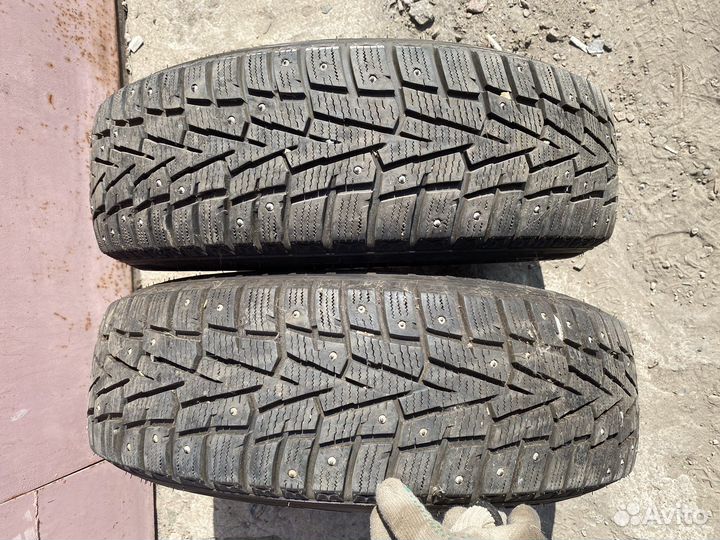 Roadstone Winguard WinSpike 205/70 R15