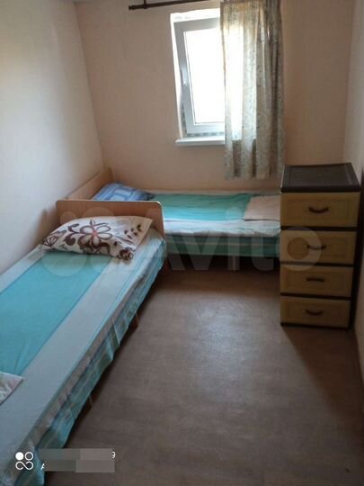 Комната 10 м² в 8-к., 1/2 эт.