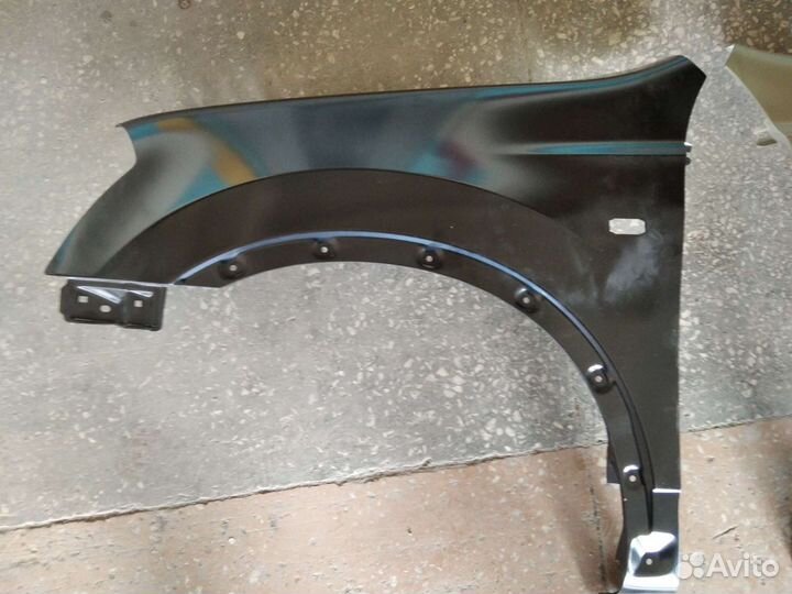 Крыло Ниссан Кашкай 06-10 г.в. левое,правое