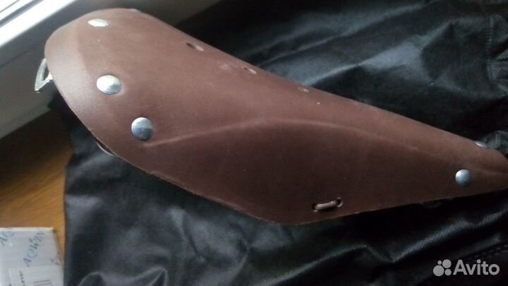 Седло кожаное новое