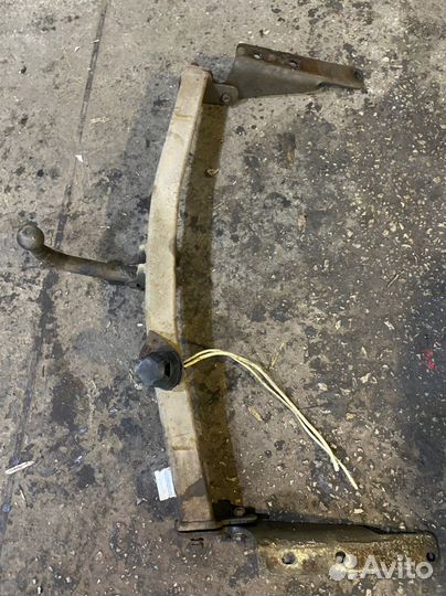 Фаркоп на toyota RAV 4