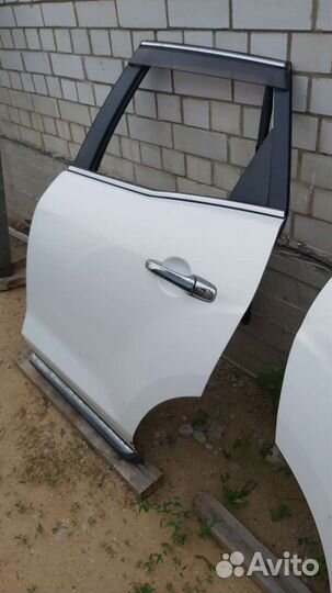 Задняя левая дверь Мазда Сх-7