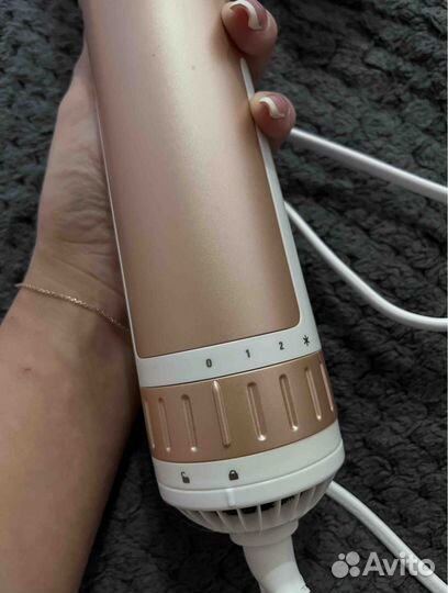 Фен щетка вращающаяся rowenta