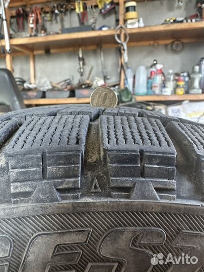 Bridgestone Blizzak Revo GZ 225/55 R17