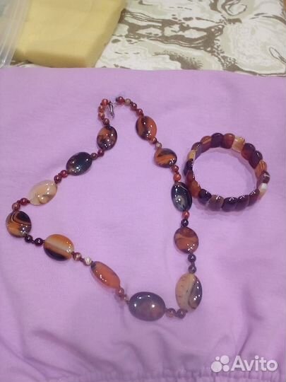 Бусы из натуральных камней