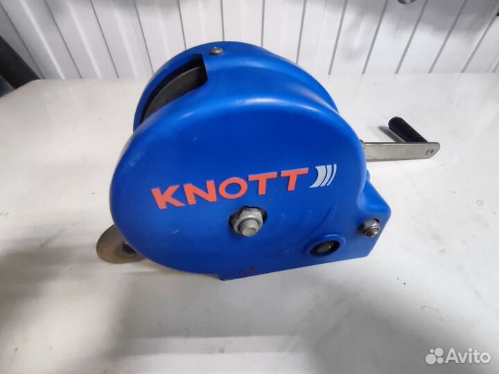 Лебёдка knott 450 кг