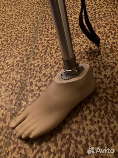 Новый протез,левой ноги