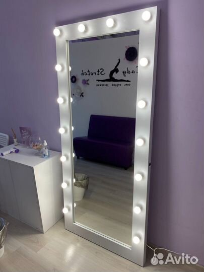 Гримерное зеркало С подсветкой