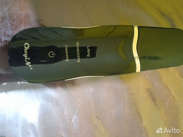 Ультразвуковой аппарат для чистки лица