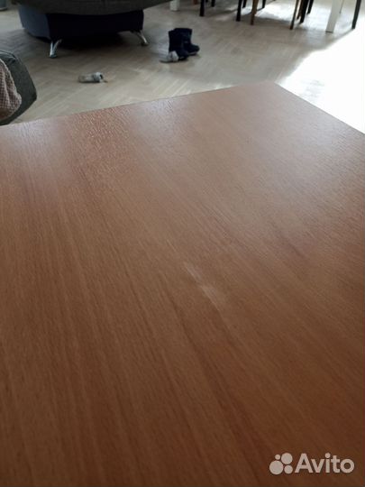 Рабочий офисный стол с тумбочкой