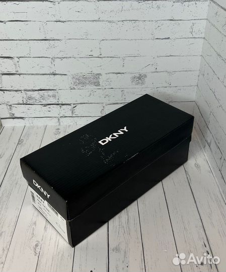 Шлепанцы dkny