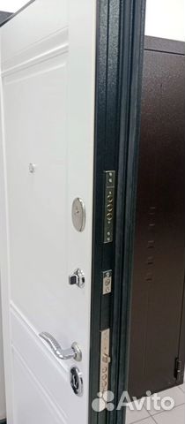 Входная дверь