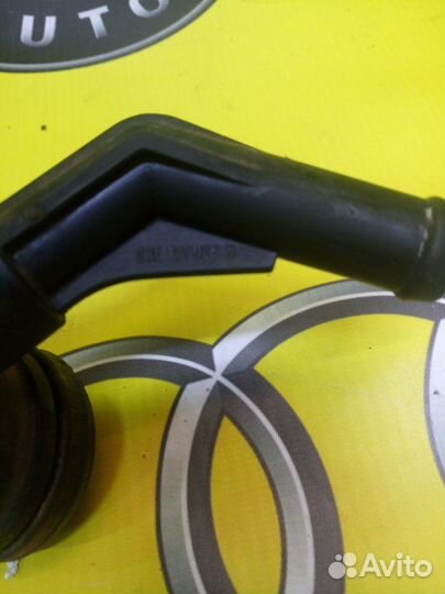 Корпус термостата передний Skoda Fabia хетчбек 4