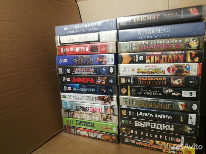Видеокассеты VHS, фильмы музыка, лицензия, пластик