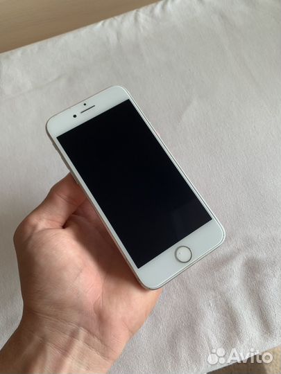 iPhone 8, 64 ГБ
