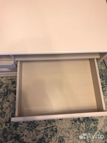 Тумба под телевизор