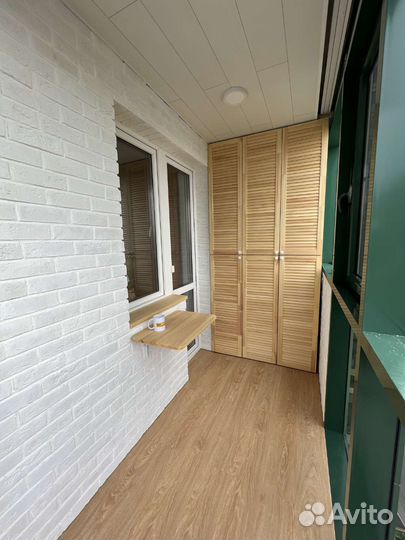 Монтажники обшивка балконов