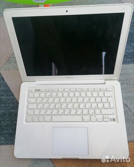 Apple MacBook A1342