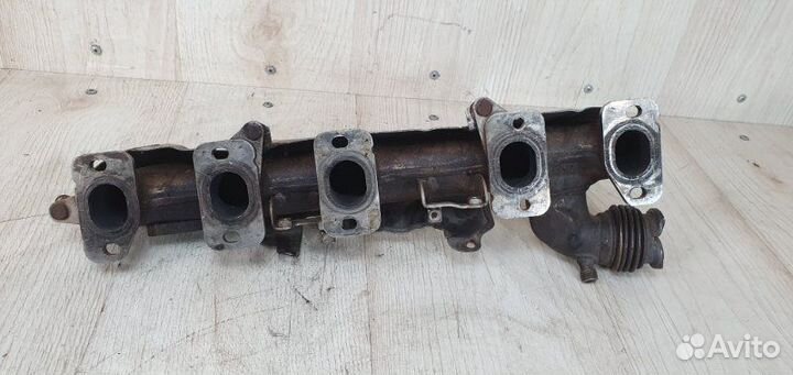 Коллектор впускной левый Vw Touareg 1 GP