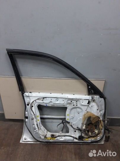 Дверь передняя левая Toyota Corolla AE100 2C