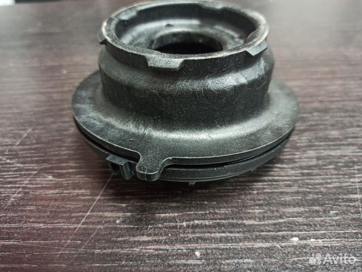 Ford Mondeo 4 опорный подшипник 1539863