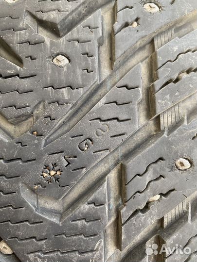 Nokian Tyres Hakkapeliitta 8 SUV 235/55 R20