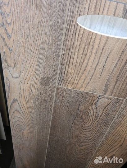 Кварвиниловая плитка / Доставка и установка