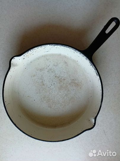 Чугунная сковорода сделанная в СССР диаметр 26 см