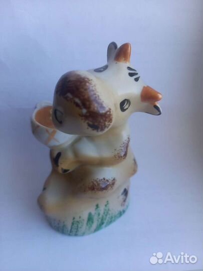 Фарфоровая статуэтка