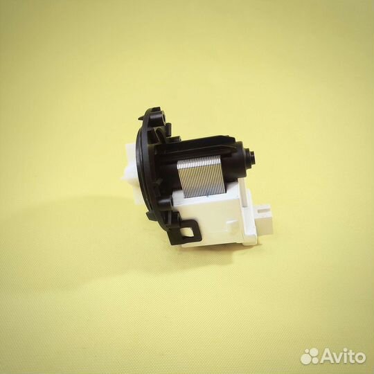 Помпа на 3 винтах Leili 35W клеммы назад вместе