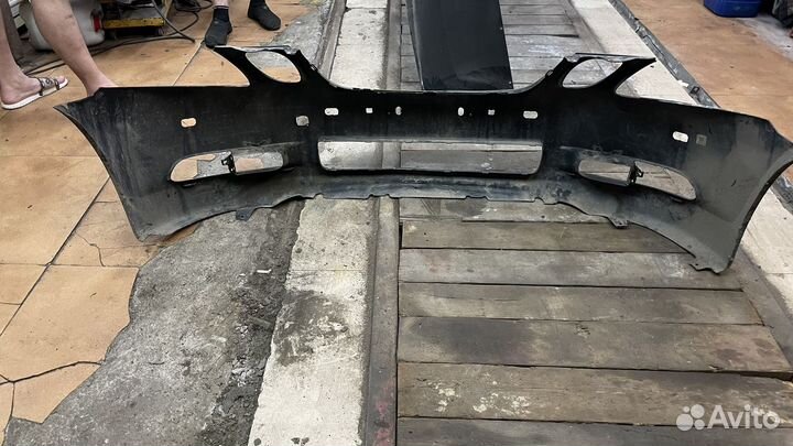 Передний бампер Lexus GS 300